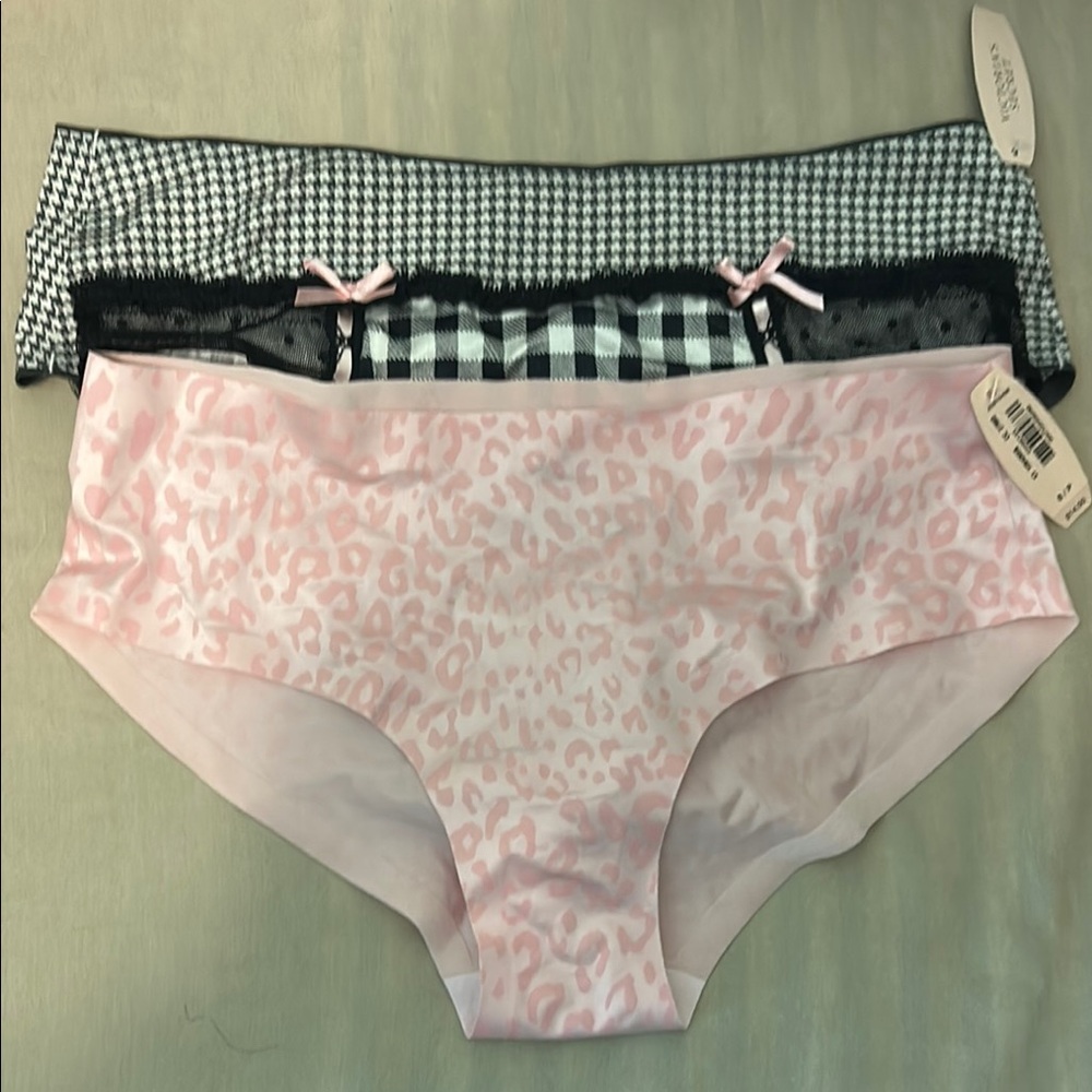 Victoria’s Secret Panty Set